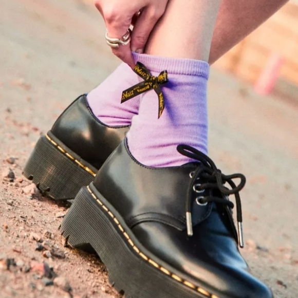 Dr. Martens Accessories - NWT Women's Dr. Martens Alamar Light Purple Ankle Socks With Bow